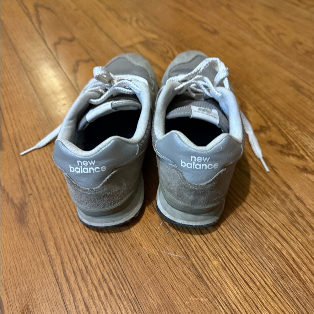 New Balance Kids Sneakers in Gray and White - Picture 10 of 11